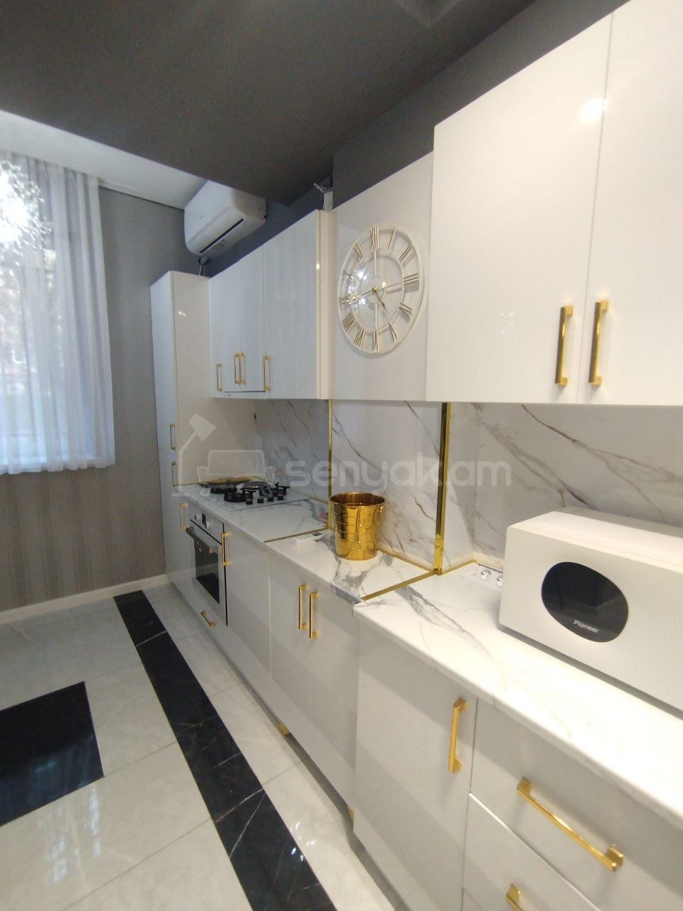 3 Սենյականոց Բնակարան, 80քմ, 1/11 հարկ, Դիզայներական Վերանորոգված, Կահավորված