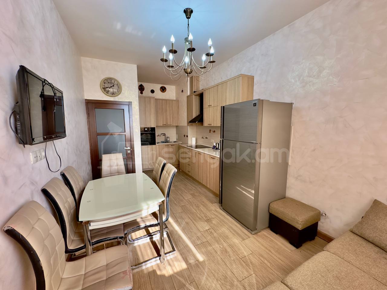 4 Սենյականոց Բնակարան Նորակառույցում, 157քմ, 10/19 հարկ, Կապիտալ Վերանորոգված