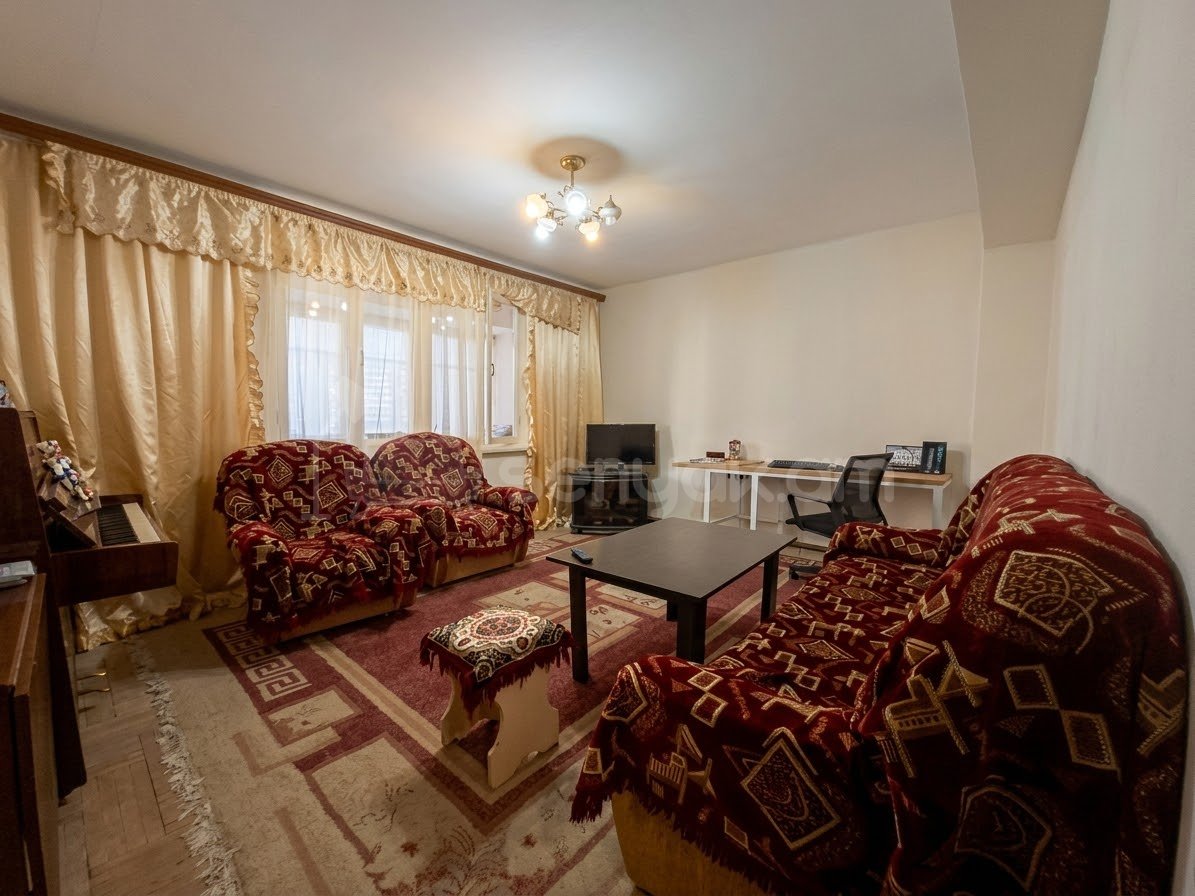 4 Սենյականոց Բնակարան, 84քմ, 5/9 հարկ, Նորմալ Վիճակում