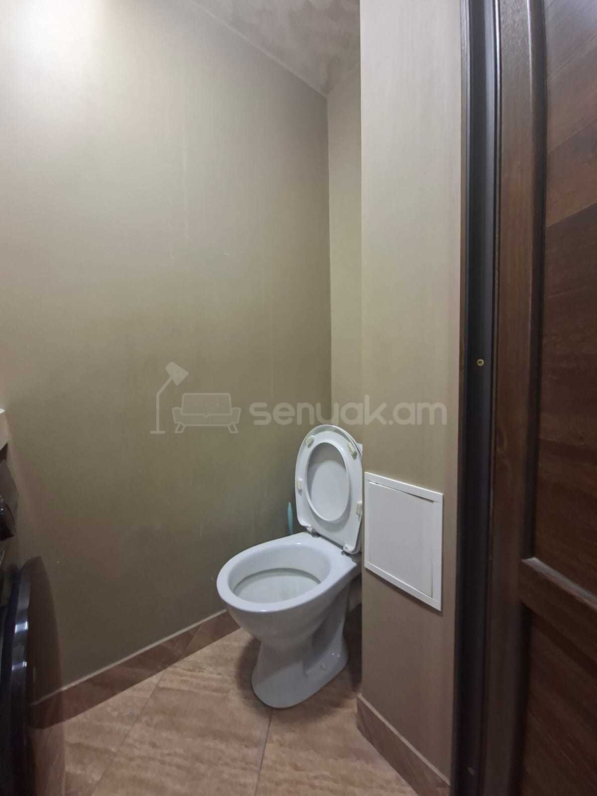 4 Սենյականոց Բնակարան, 84քմ, 5/9 հարկ, Նորմալ Վիճակում