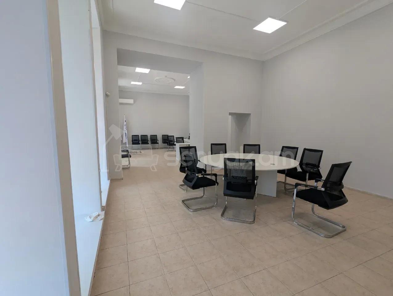 Կոմերցիոն Տարածք, 207քմ, Կապիտալ Վերանորոգված