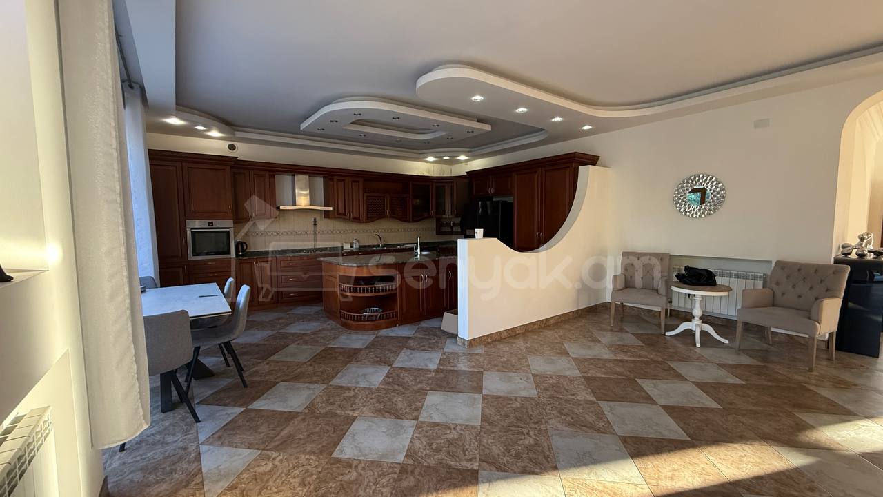 5 Սենյականոց Սեփական Տուն, 450քմ, Կապիտալ Վերանորոգված