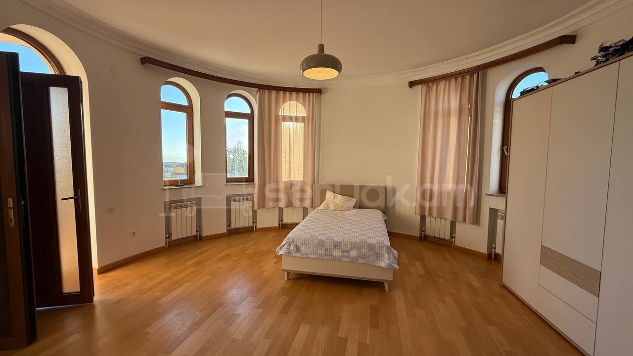 5 Սենյականոց Սեփական Տուն, 450քմ, Կապիտալ Վերանորոգված