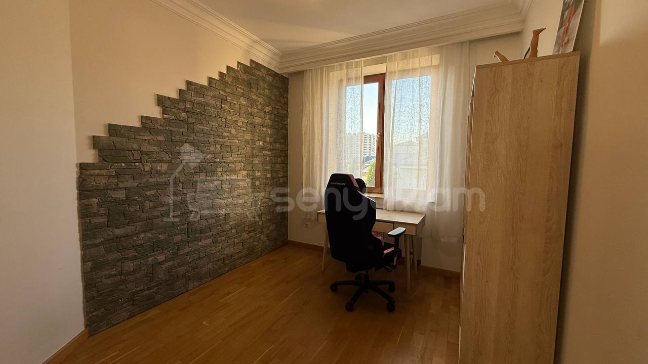 5 Սենյականոց Սեփական Տուն, 450քմ, Կապիտալ Վերանորոգված