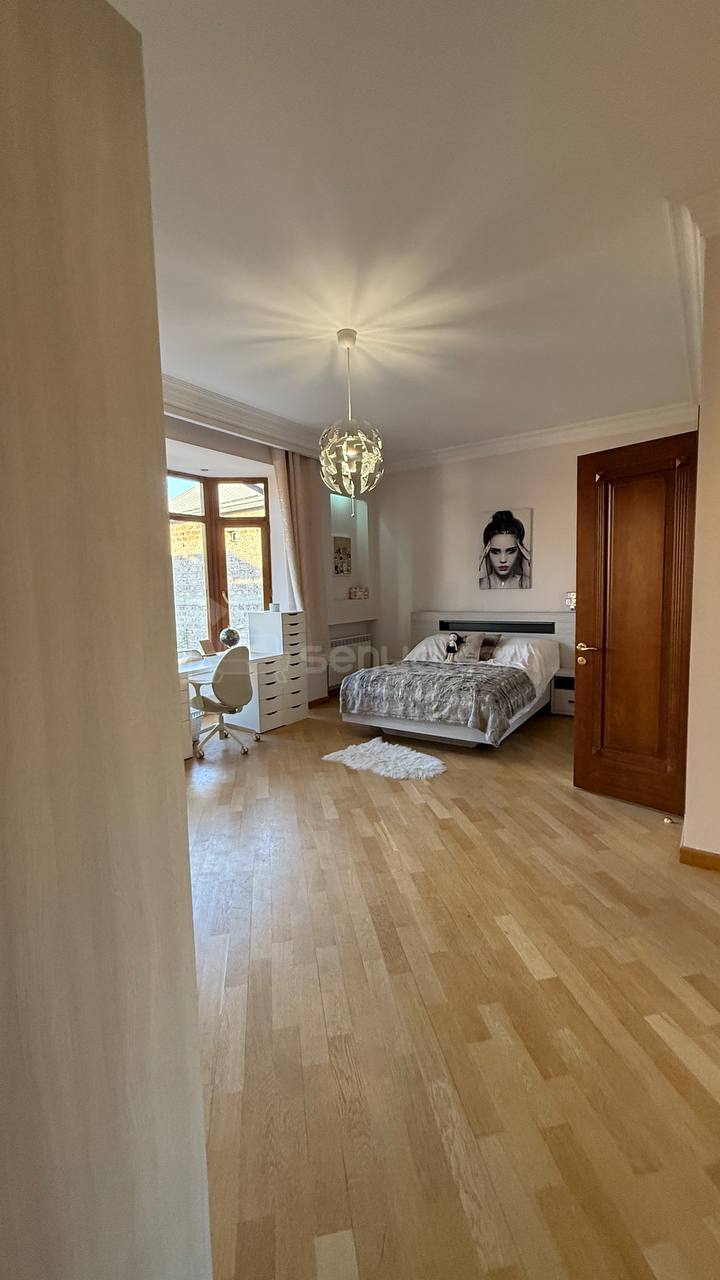 5 Սենյականոց Սեփական Տուն, 450քմ, Կապիտալ Վերանորոգված