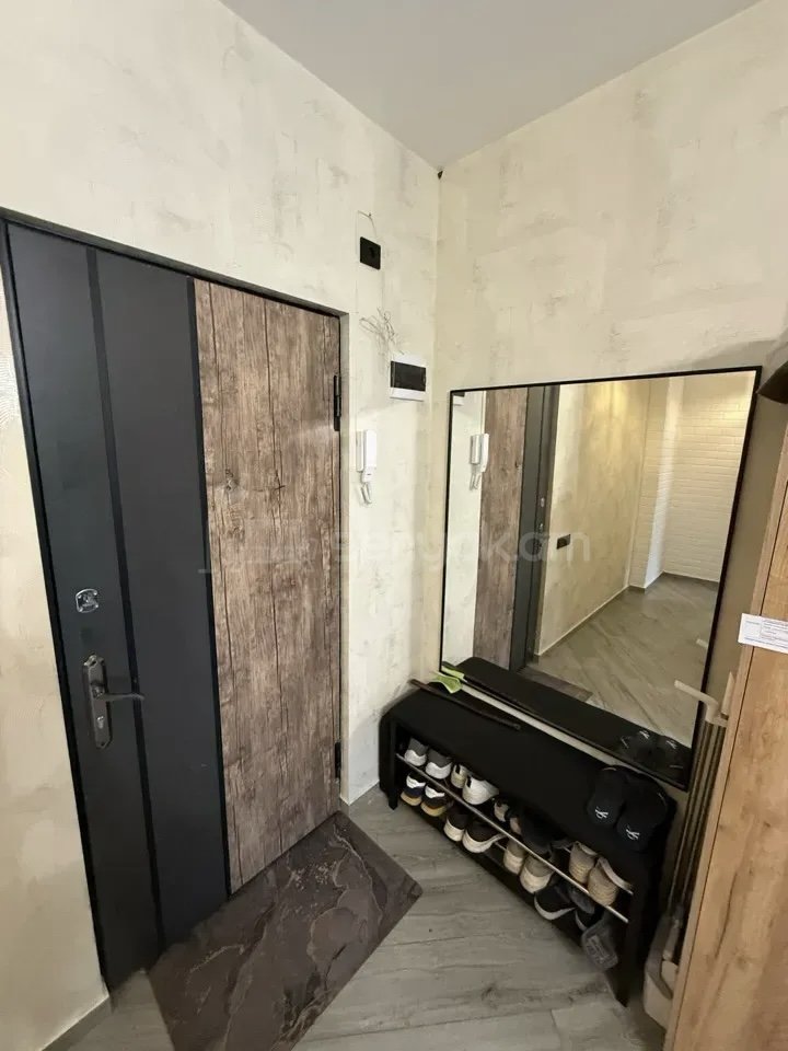 2 Սենյականոց Բնակարան Քարե Շենքում, 43քմ, 4/5 հարկ, Կապիտալ Վերանորոգված