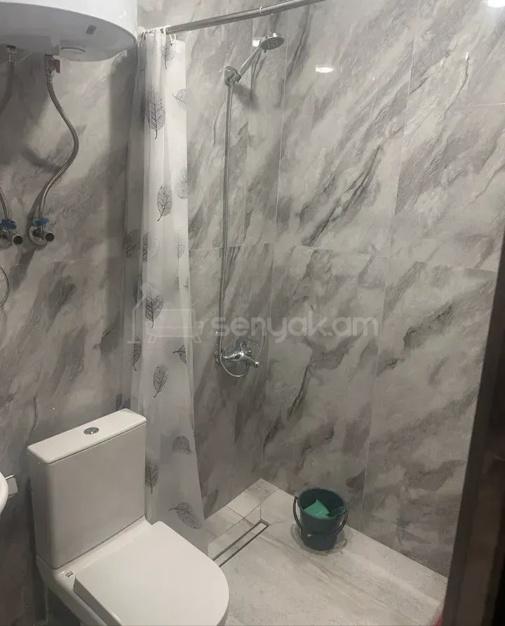 1 Սենյականոց Բնակարան Քարե Շենքում, 35քմ, 1/1 հարկ, Կապիտալ Վերանորոգված, Կահավորված