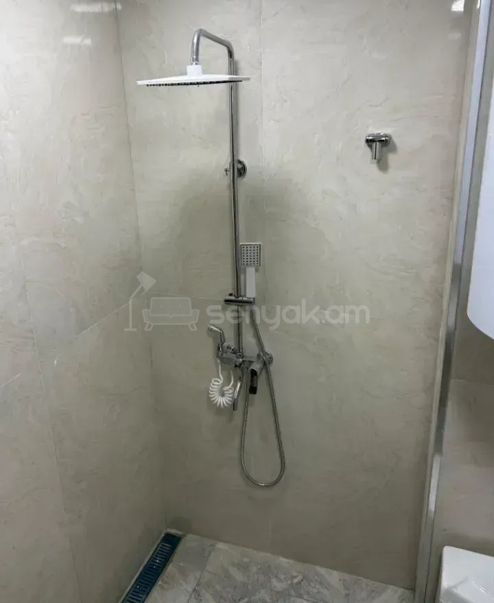 1 Սենյականոց Բնակարան Քարե Շենքում, 35քմ, 1/1 հարկ, Կապիտալ Վերանորոգված, Կահավորված