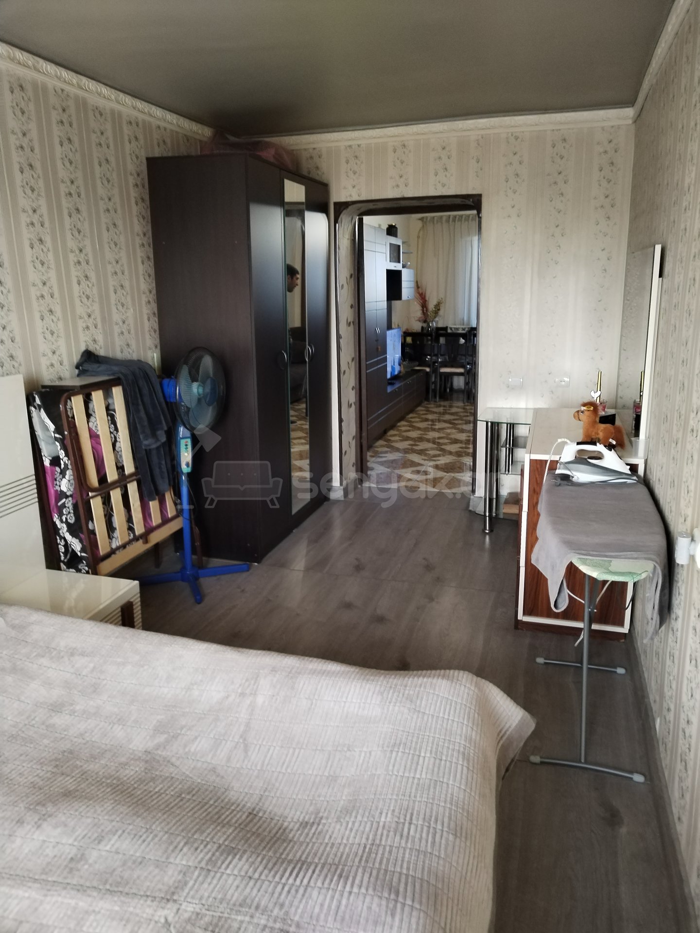 2 Սենյականոց Բնակարան Քարե Շենքում, 57քմ, 5/5 հարկ, Նորմալ Վիճակում