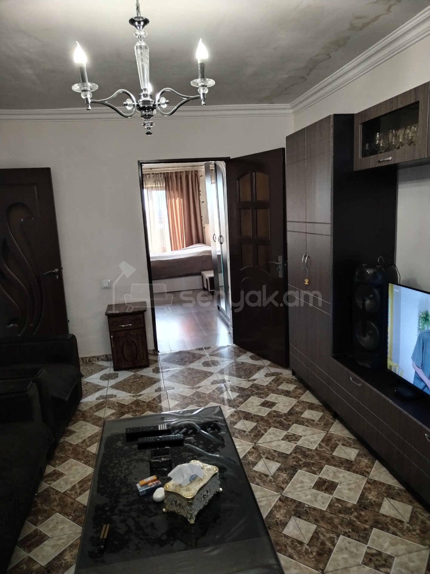 2 Սենյականոց Բնակարան Քարե Շենքում, 57քմ, 5/5 հարկ, Նորմալ Վիճակում