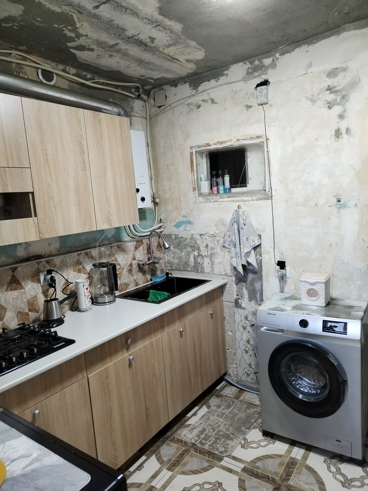 2 Սենյականոց Բնակարան Քարե Շենքում, 57քմ, 5/5 հարկ, Նորմալ Վիճակում