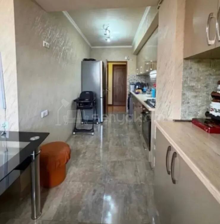 3 Սենյականոց Բնակարան, 93քմ, 12/16 հարկ, Կոսմետիկ Վերանորոգված, Կահավորված