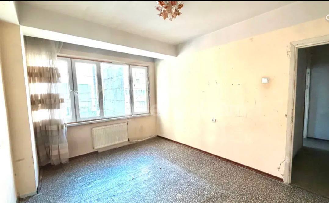 3 Սենյականոց Բնակարան, 75քմ, 4/14 հարկ, Պետական Վիճակում