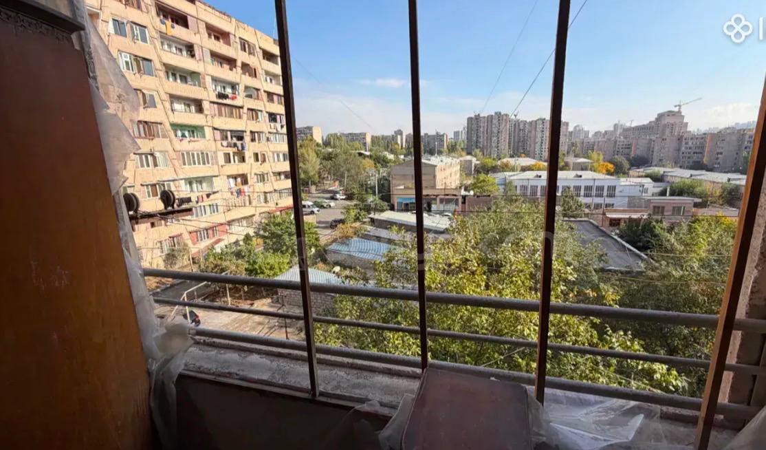 3 Սենյականոց Բնակարան, 75քմ, 4/14 հարկ, Պետական Վիճակում