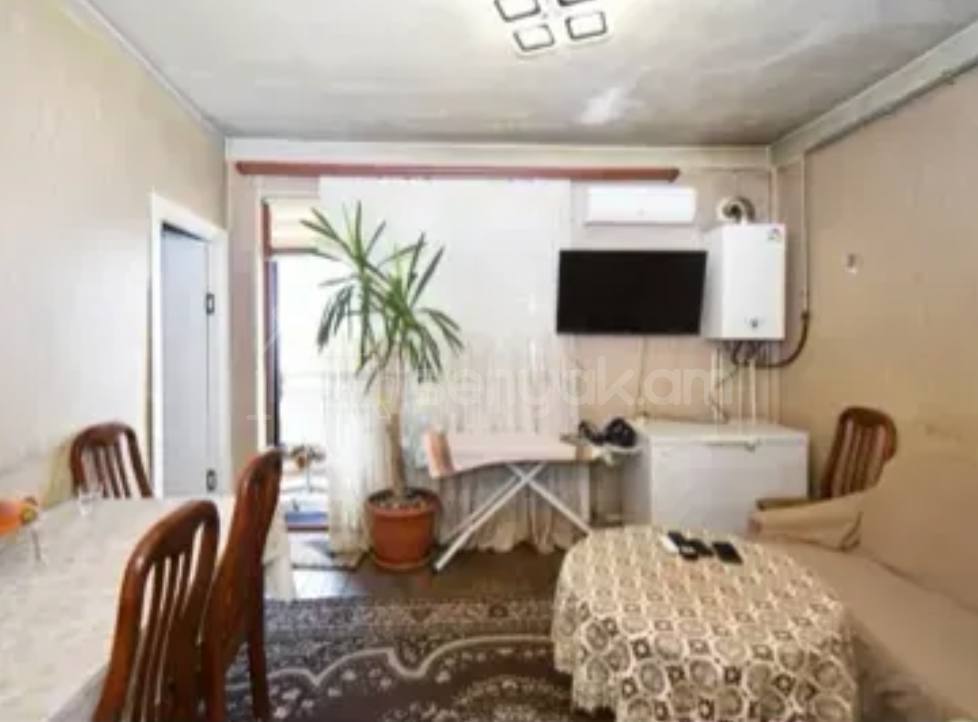 4 Սենյականոց Բնակարան Քարե Շենքում, 110քմ, 5/5 հարկ, Կոսմետիկ Վերանորոգված
