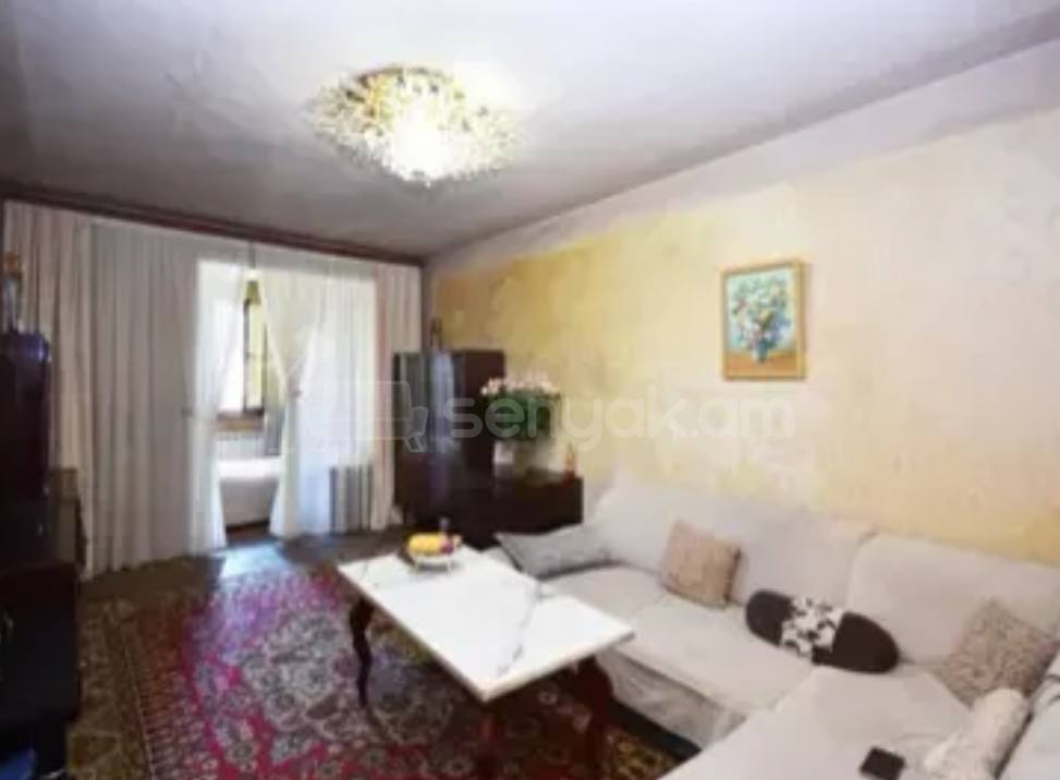 4 Սենյականոց Բնակարան Քարե Շենքում, 110քմ, 5/5 հարկ, Կոսմետիկ Վերանորոգված