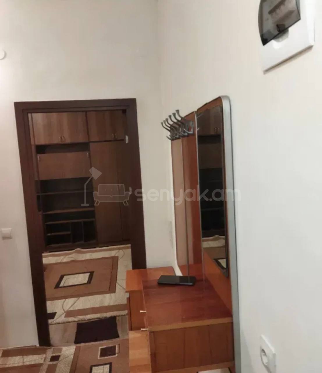 2 Սենյականոց Բնակարան Քարե Շենքում, 55քմ, 4/4 հարկ, Կապիտալ Վերանորոգված, Կահավորված