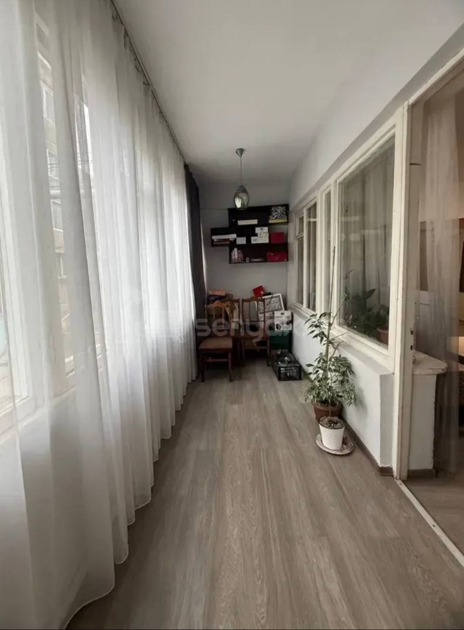 2 Սենյականոց Բնակարան Քարե Շենքում, 48քմ, 2/5 հարկ, Նորմալ Վիճակում