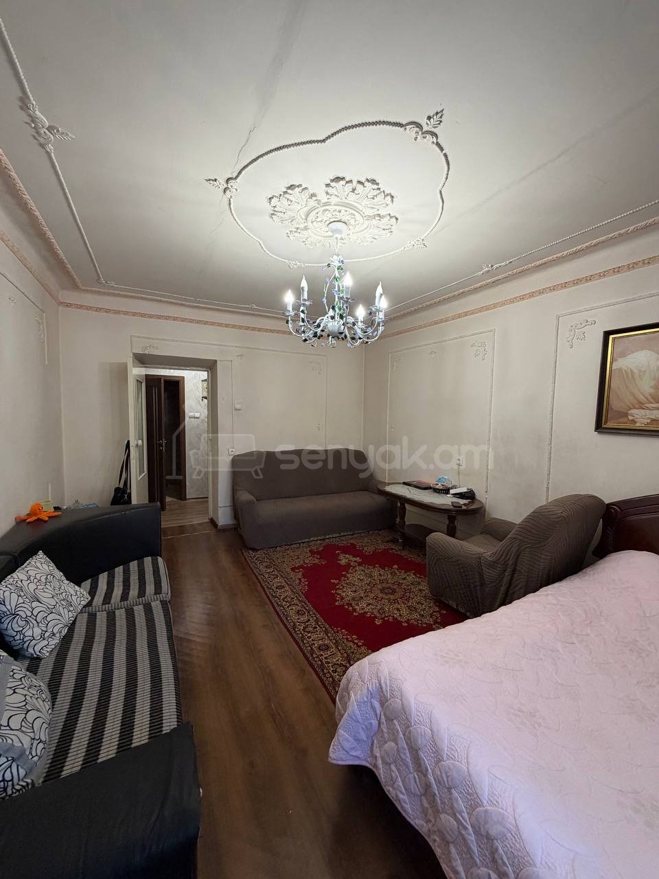 2 Սենյականոց Բնակարան Քարե Շենքում, 53քմ, 1/5 հարկ, Նորմալ Վիճակում, Կահավորված