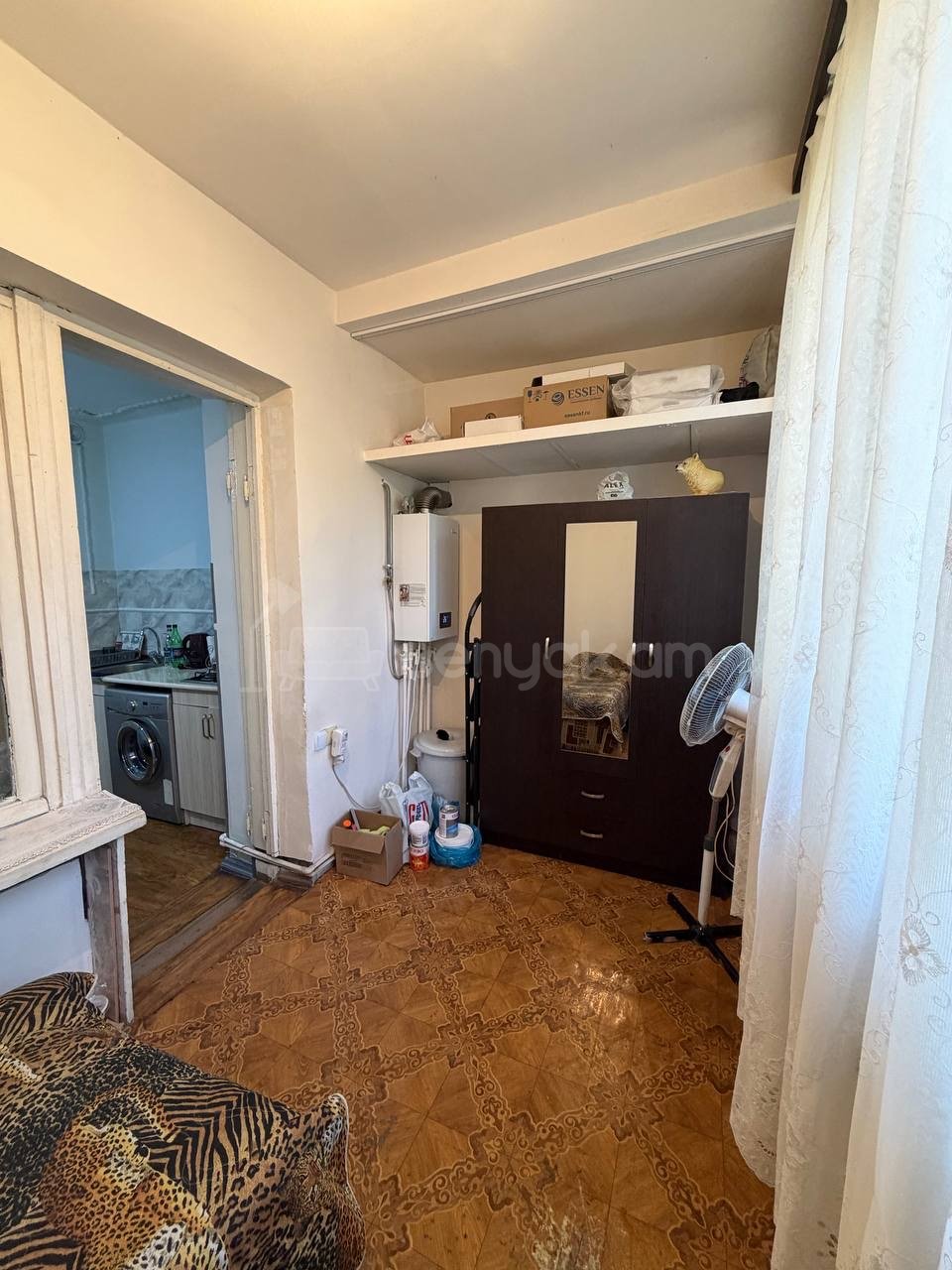 2 Սենյականոց Բնակարան Քարե Շենքում, 53քմ, 1/5 հարկ, Նորմալ Վիճակում, Կահավորված