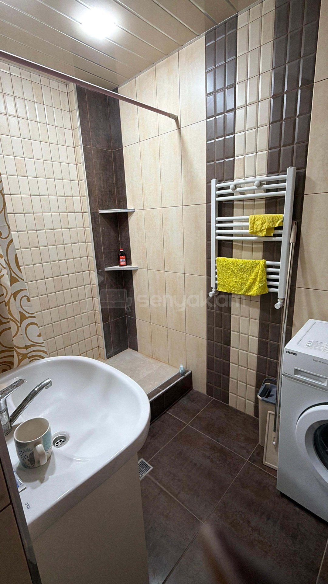 3 Սենյականոց Բնակարան, 101քմ, 6/10 հարկ, Պետական Վիճակում