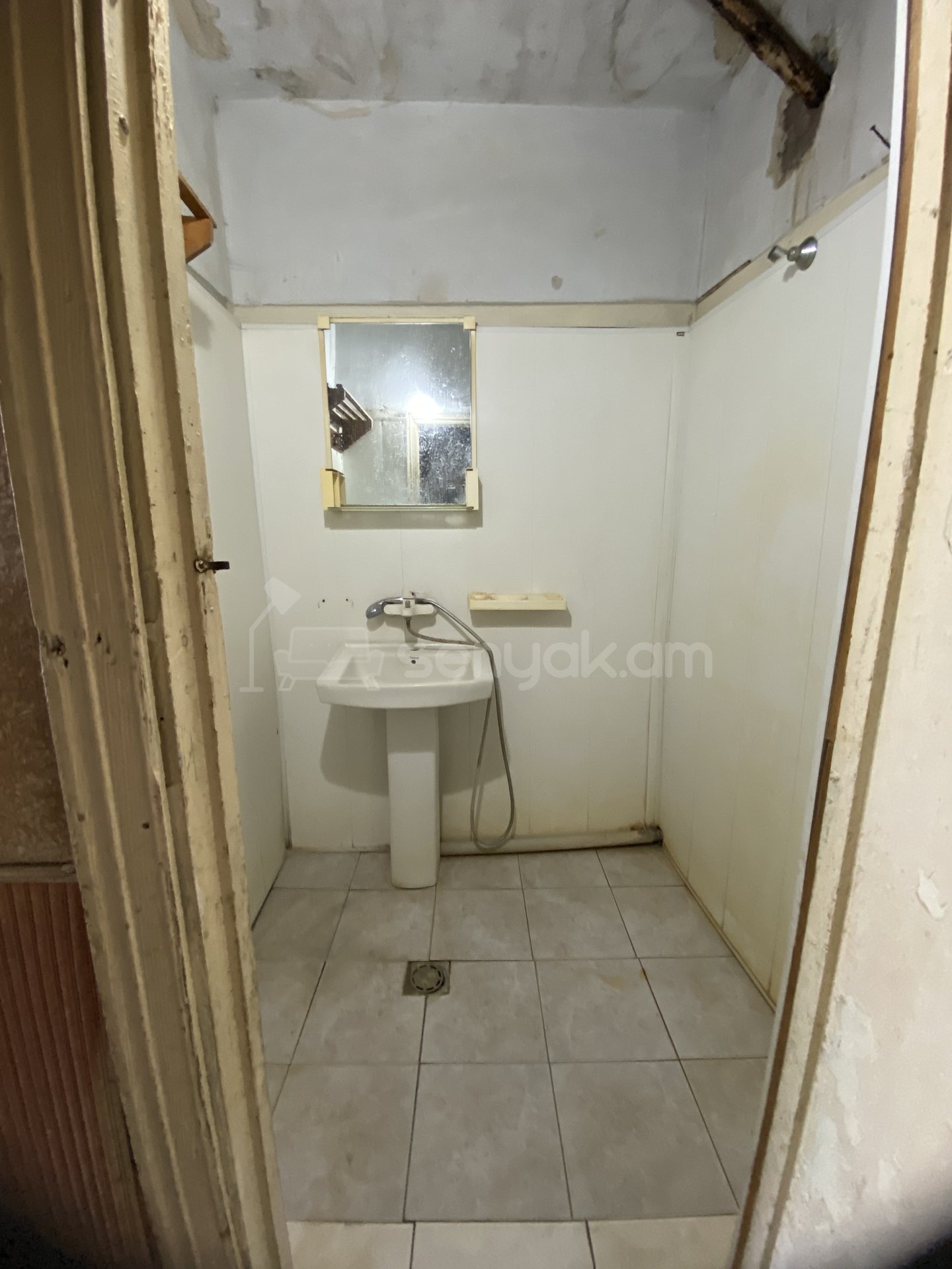 2 Սենյականոց Բնակարան, 62քմ, 1/5 հարկ, Պետական Վիճակում