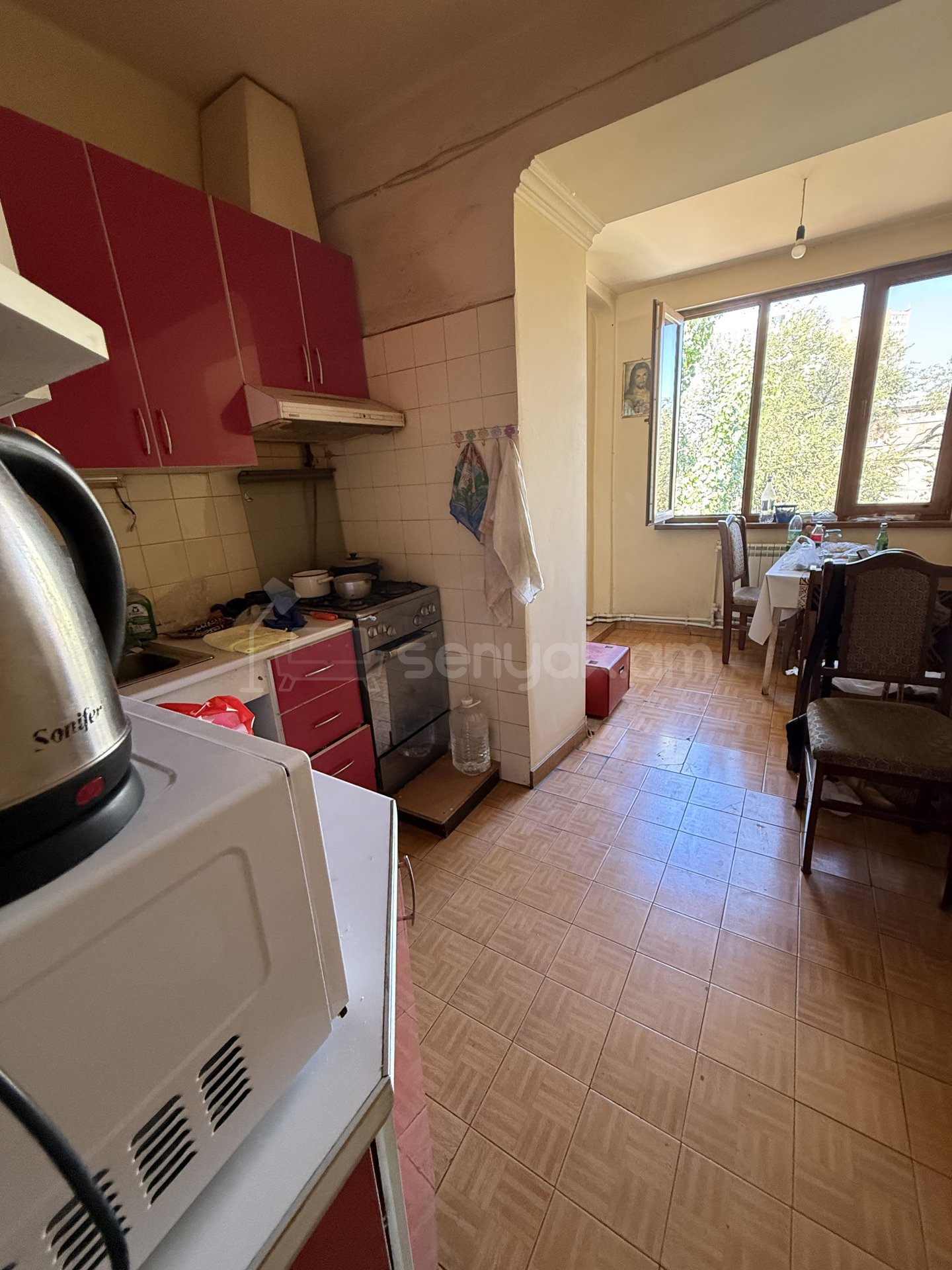 3 Սենյականոց Բնակարան Քարե Շենքում, 76քմ, 4/4 հարկ, Կոսմետիկ Վերանորոգված