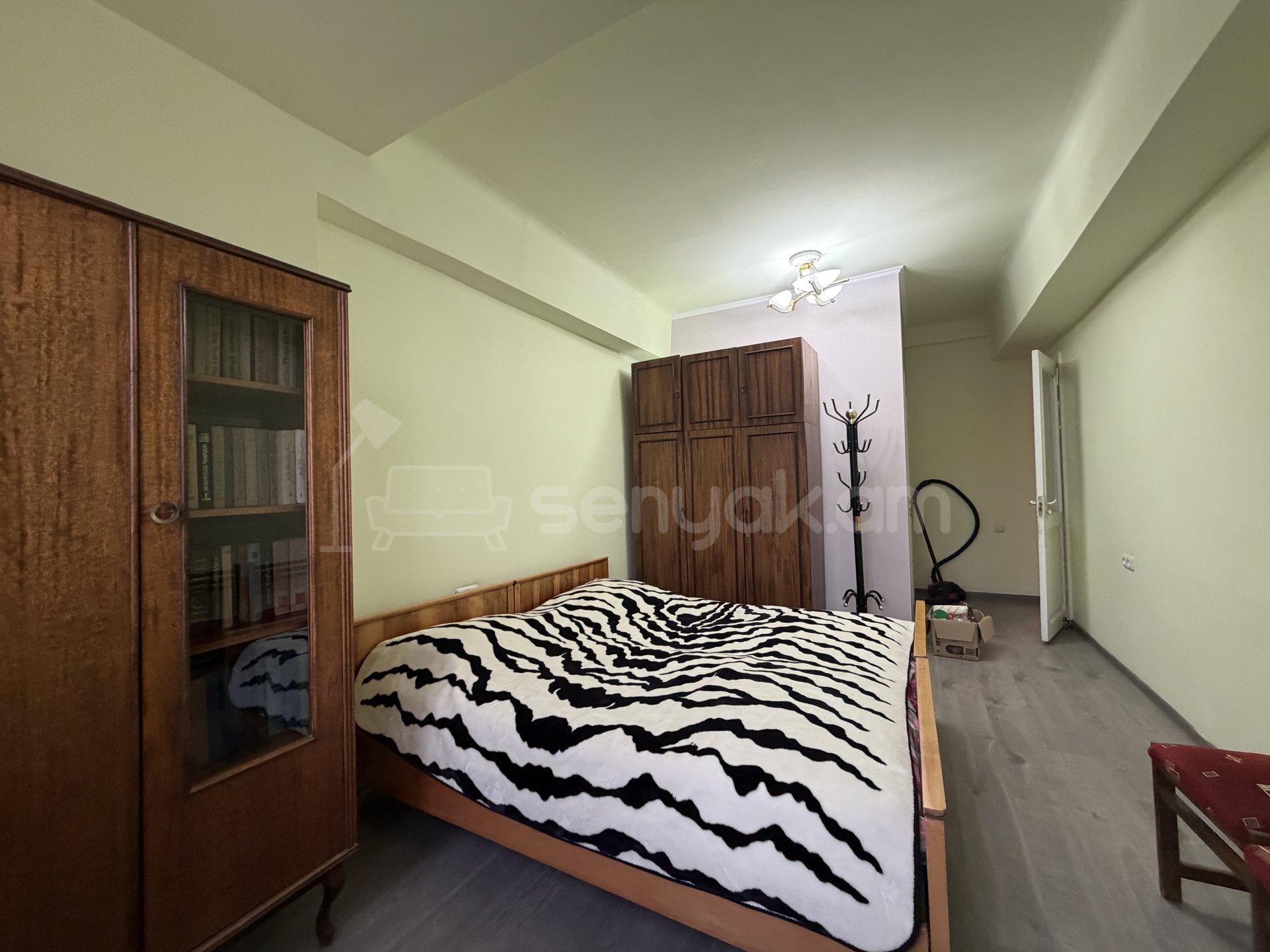 3 Սենյականոց Բնակարան, 90քմ, 7/9 հարկ, Կապիտալ Վերանորոգված, Կահավորված, Արևկող