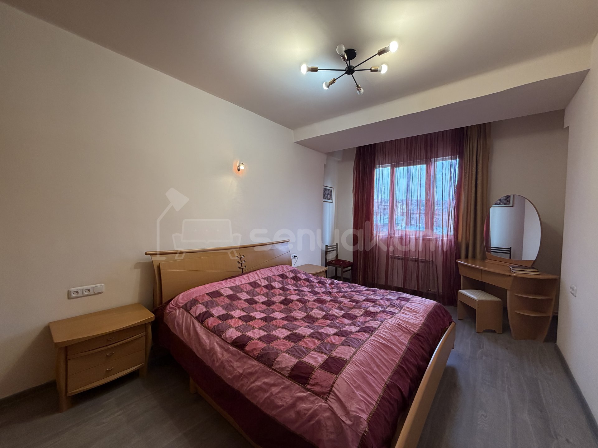 3 Սենյականոց Բնակարան, 90քմ, 7/9 հարկ, Կապիտալ Վերանորոգված, Կահավորված, Արևկող