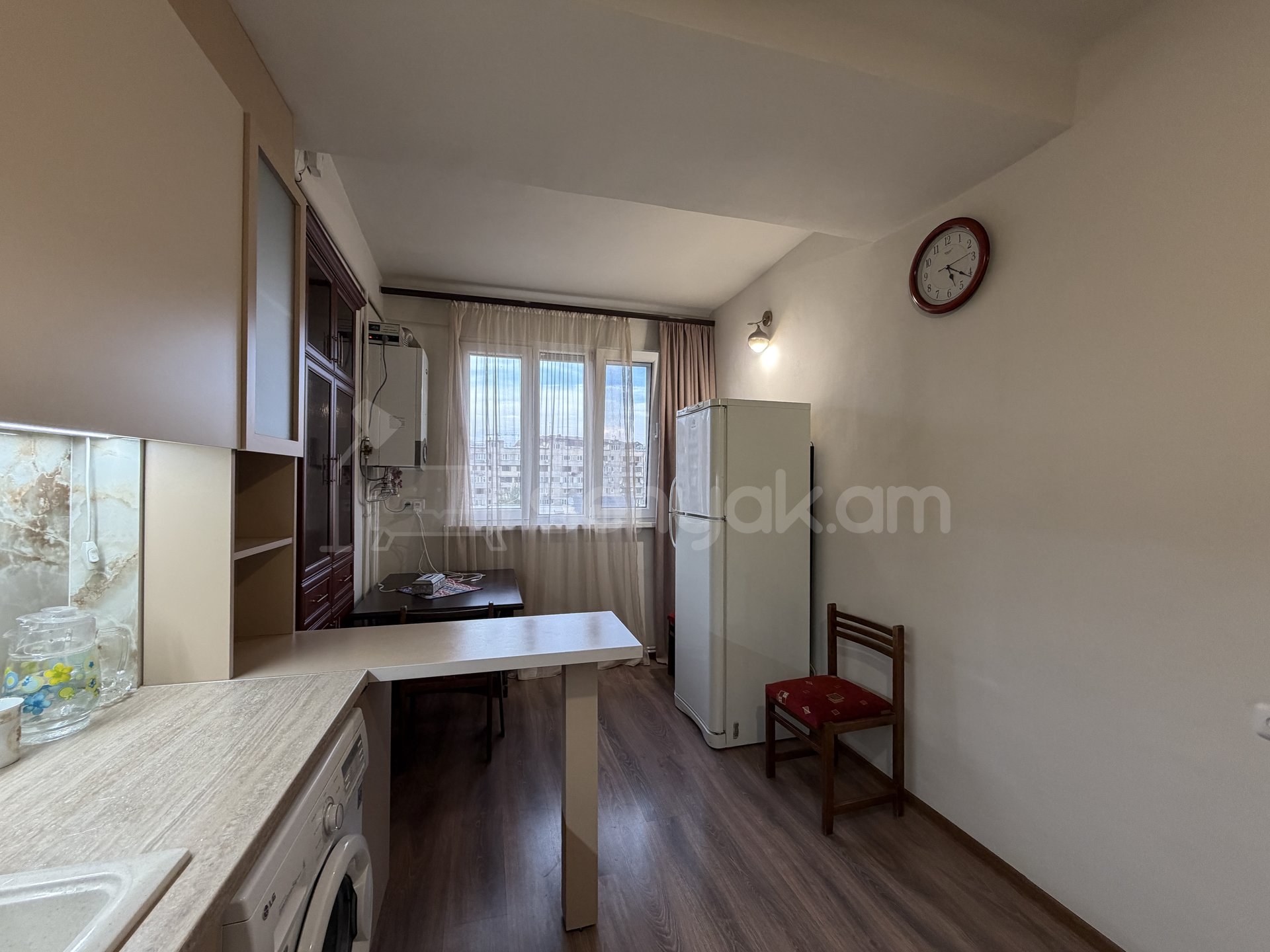 3 Սենյականոց Բնակարան, 90քմ, 7/9 հարկ, Կապիտալ Վերանորոգված, Կահավորված, Արևկող