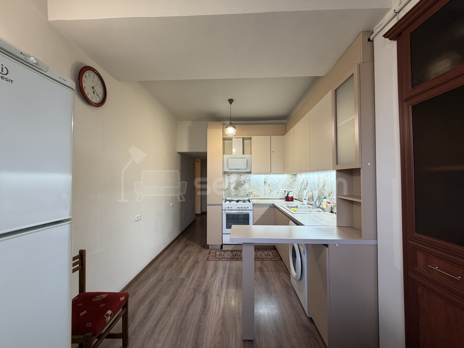 3 Սենյականոց Բնակարան, 90քմ, 7/9 հարկ, Կապիտալ Վերանորոգված, Կահավորված, Արևկող