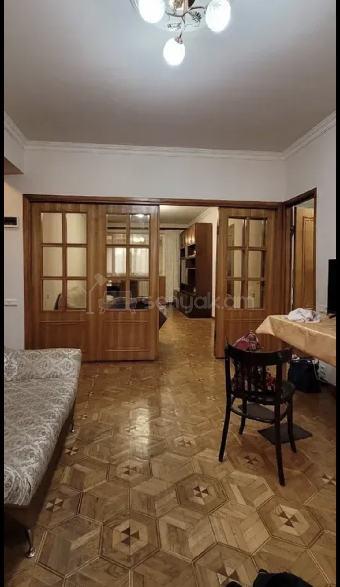 4 Սենյականոց Բնակարան Քարե Շենքում, 109քմ, 3/5 հարկ, Կոսմետիկ Վերանորոգված