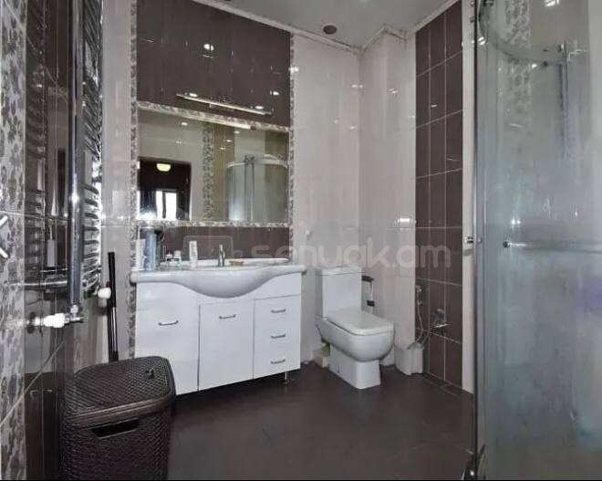 4 Սենյականոց Բնակարան Նորակառույցում, 105քմ, 9/15 հարկ, Կապիտալ Վերանորոգված, Կահավորված
