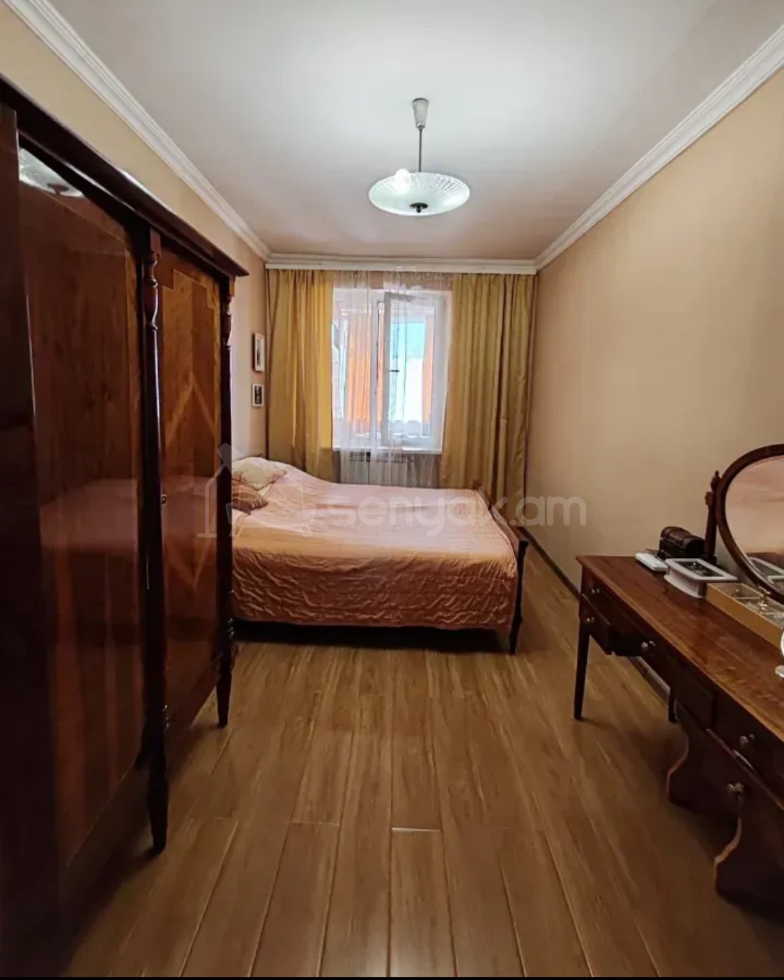 2 Սենյականոց Բնակարան Քարե Շենքում, 76քմ, 3/5 հարկ, Նորմալ Վիճակում