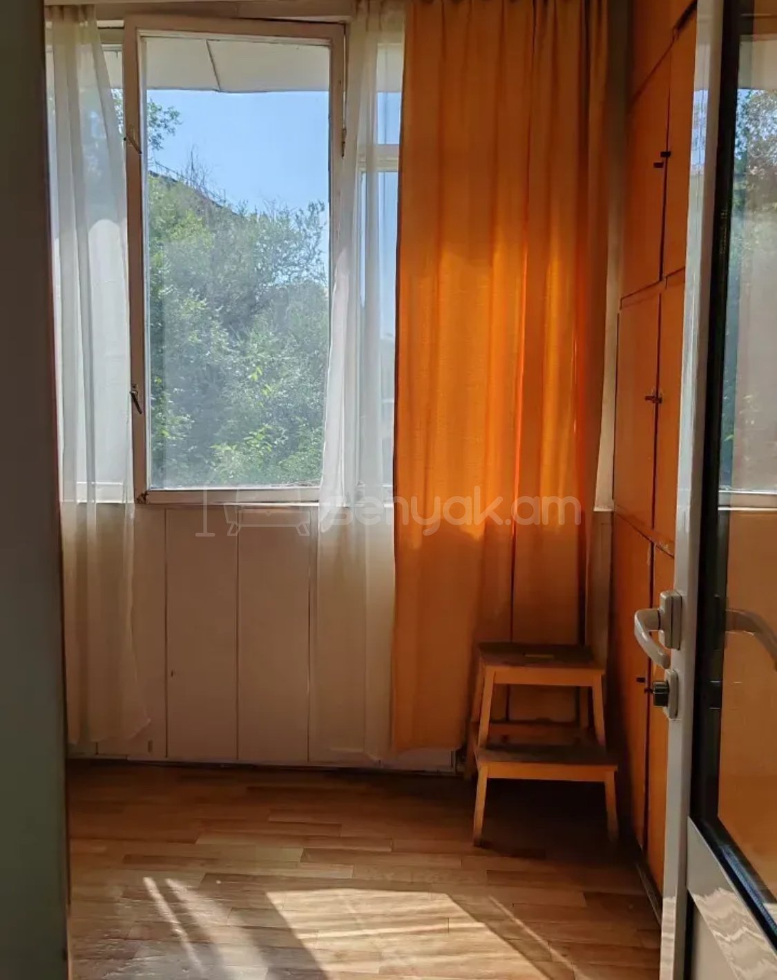 2 Սենյականոց Բնակարան Քարե Շենքում, 76քմ, 3/5 հարկ, Նորմալ Վիճակում