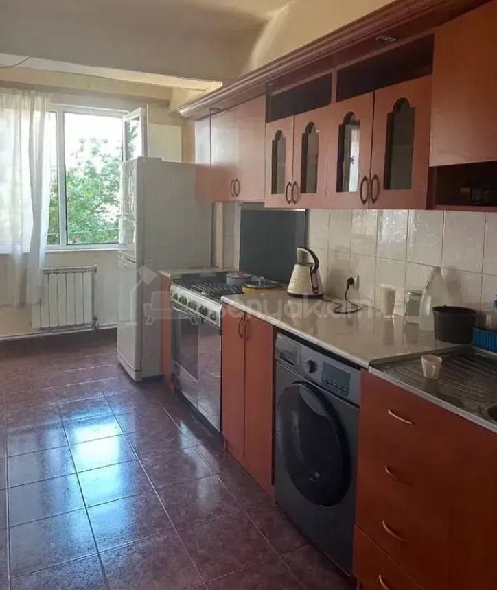 3 Սենյականոց Բնակարան, 78քմ, 3/16 հարկ, Կոսմետիկ Վերանորոգված, Կահավորված