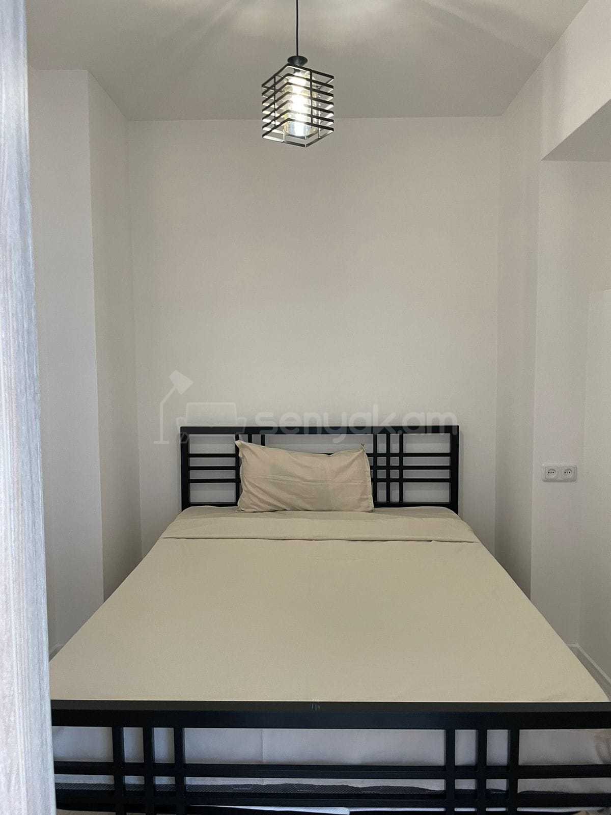 2 Սենյականոց Բնակարան Քարե Շենքում, 62քմ, 2/5 հարկ, Կապիտալ Վերանորոգված, Կահավորված, Արևկող