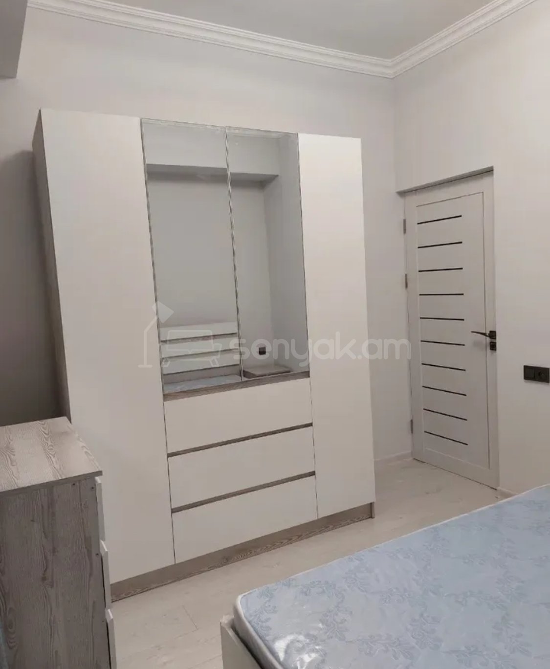 2 Սենյականոց Բնակարան Նորակառույցում, 45քմ, 10/10 հարկ, Կապիտալ Վերանորոգված, Կահավորված