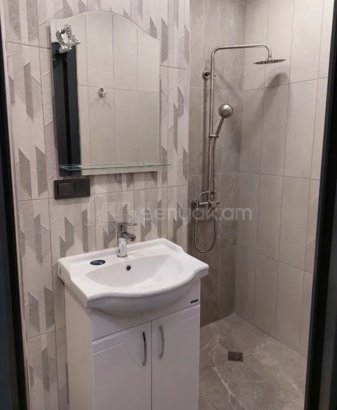 2 Սենյականոց Բնակարան Նորակառույցում, 45քմ, 10/10 հարկ, Կապիտալ Վերանորոգված, Կահավորված