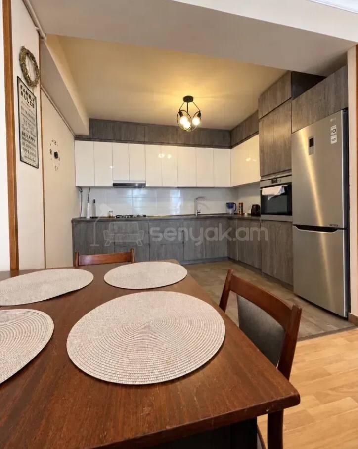 3 Սենյականոց Բնակարան Նորակառույցում, 100քմ, 8/13 հարկ, Կապիտալ Վերանորոգված, Կահավորված