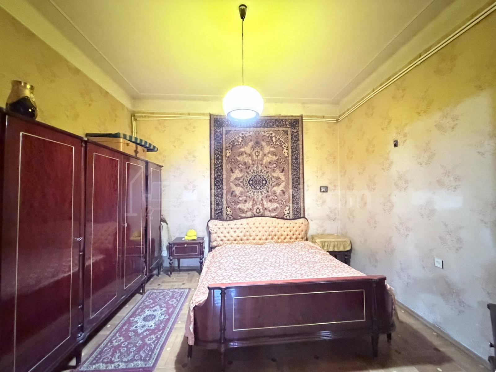 3 Սենյականոց Բնակարան Քարե Շենքում, 100քմ, 2/2 հարկ, Կապիտալ Վերանորոգված, Կահավորված, Արևկող