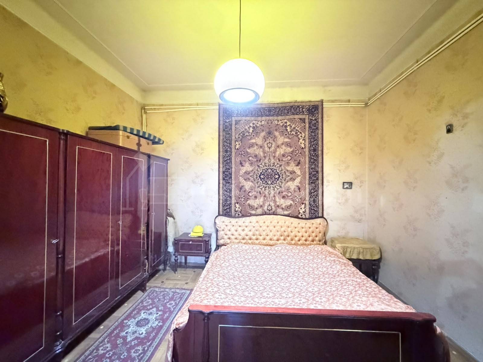 3 Սենյականոց Բնակարան Քարե Շենքում, 100քմ, 2/2 հարկ, Կապիտալ Վերանորոգված, Կահավորված, Արևկող