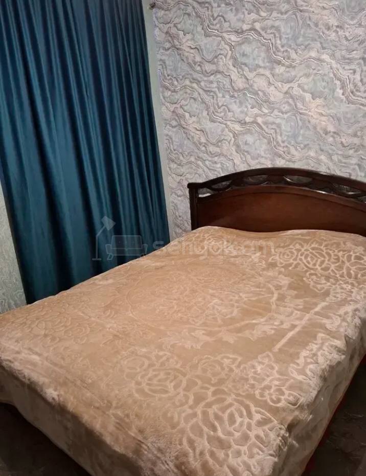 4 Սենյականոց Բնակարան Քարե Շենքում, 101քմ, 1/5 հարկ, Կապիտալ Վերանորոգված