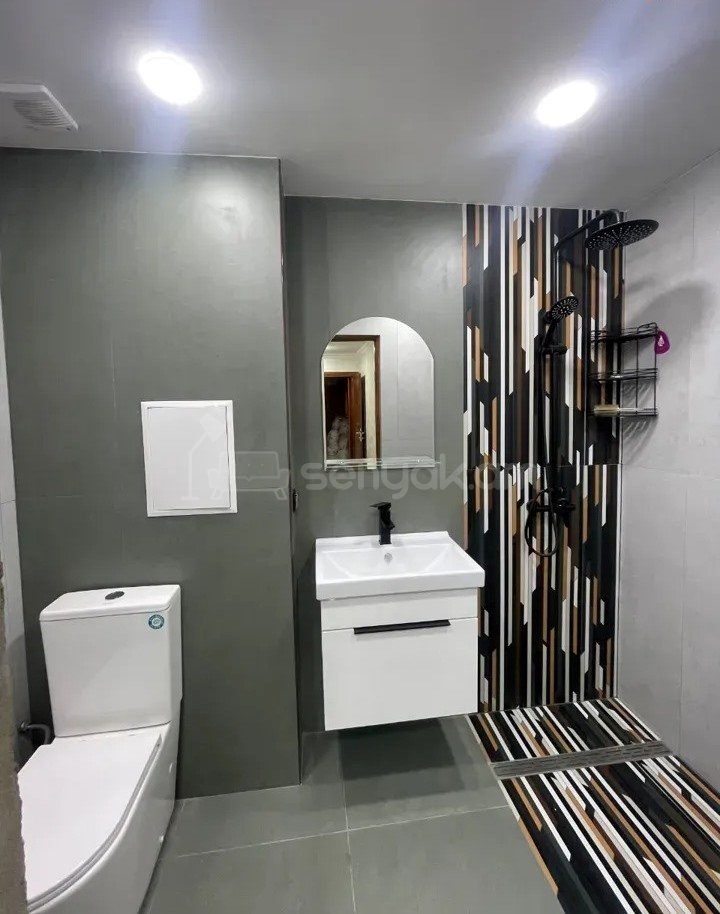 2 Սենյականոց Բնակարան, 65քմ, 7/10 հարկ, Կապիտալ Վերանորոգված, Կահավորված, Արևկող