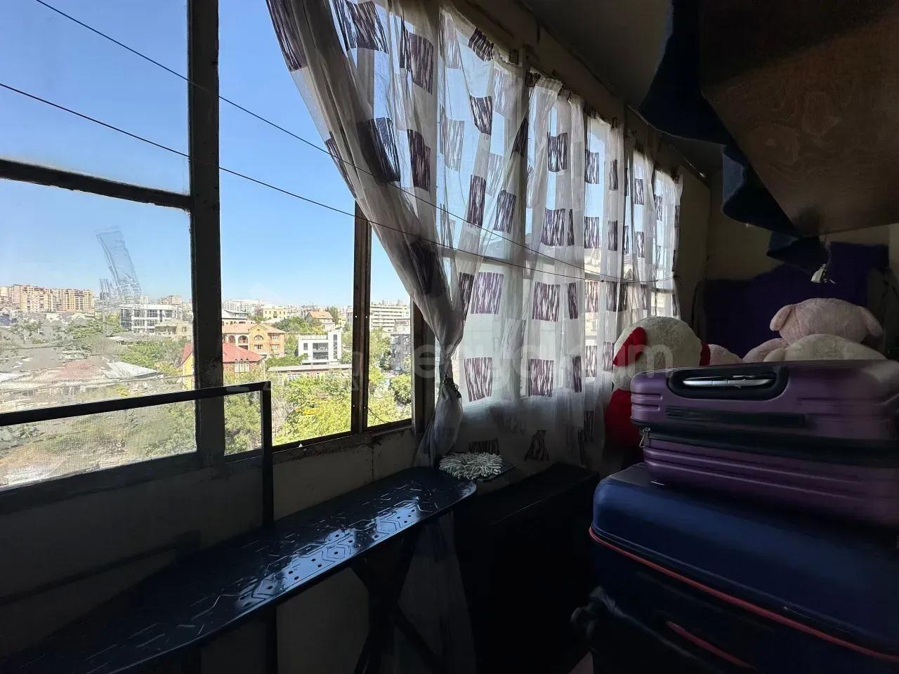 1 Սենյականոց Բնակարան, 44քմ, 9/9 հարկ, Պետական Վիճակում