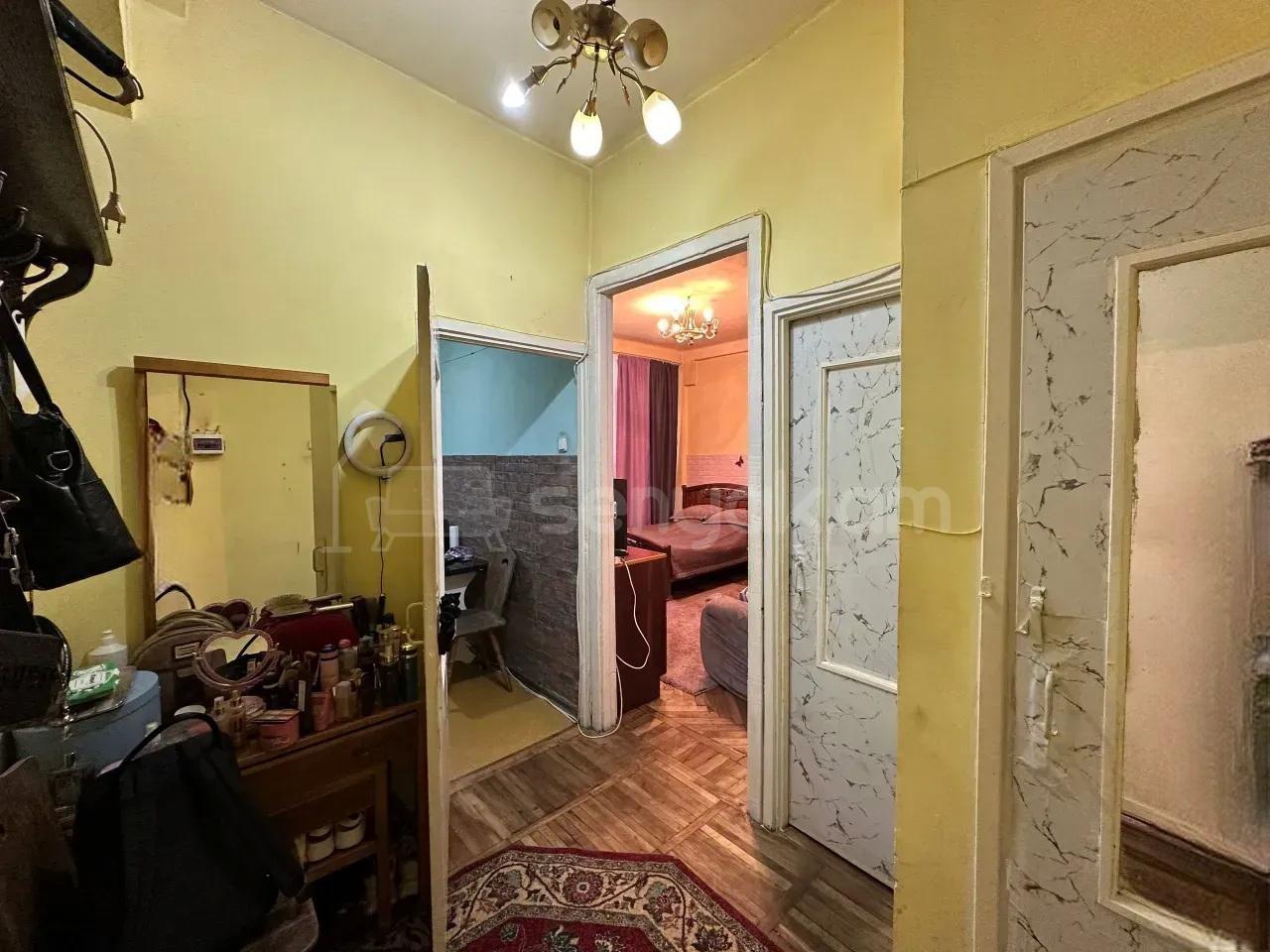 1 Սենյականոց Բնակարան, 44քմ, 9/9 հարկ, Պետական Վիճակում