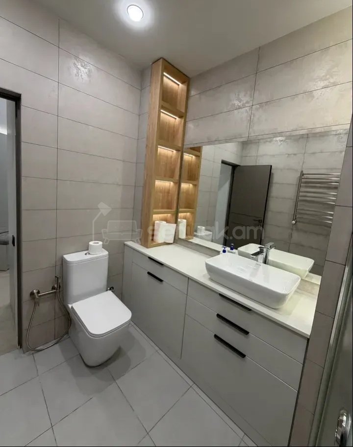 2 Սենյականոց Բնակարան Նորակառույցում, 70քմ, 8/8 հարկ, Կապիտալ Վերանորոգված, Կահավորված, Արևկող