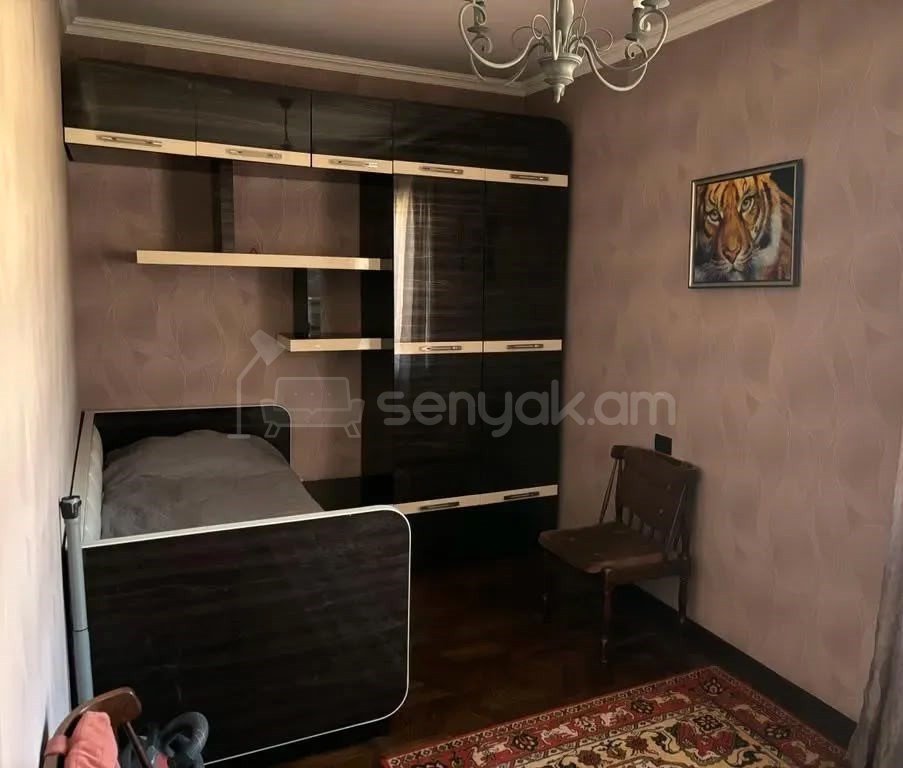 3 Սենյականոց Բնակարան Քարե Շենքում, 75քմ, 2/4 հարկ, Դիզայներական Վերանորոգված, Կահավորված, Արևկող