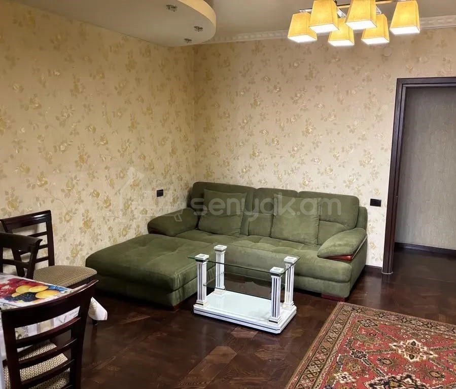3 Սենյականոց Բնակարան Քարե Շենքում, 75քմ, 2/4 հարկ, Դիզայներական Վերանորոգված, Կահավորված, Արևկող