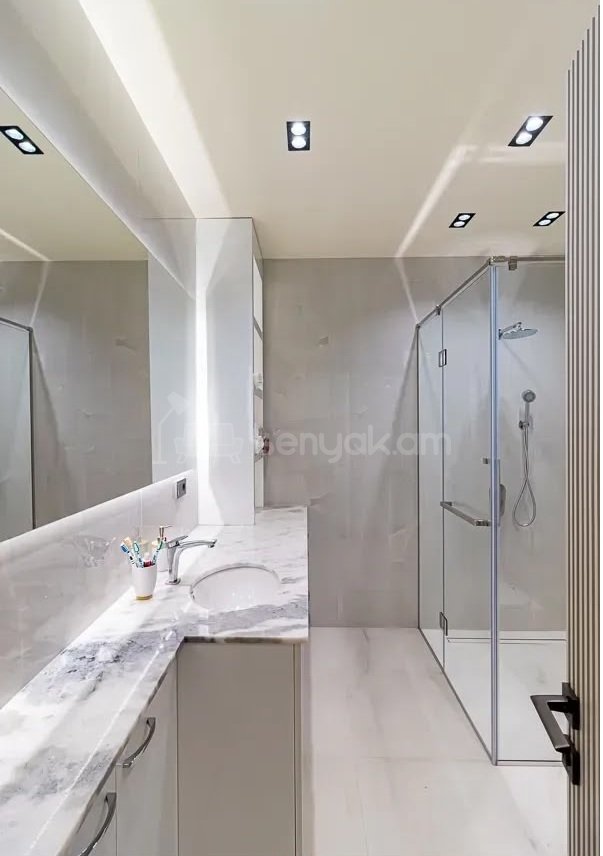 3 Սենյականոց Բնակարան Նորակառույցում, 80քմ, 4/18 հարկ, Դիզայներական Վերանորոգված, Կահավորված, Արևկող
